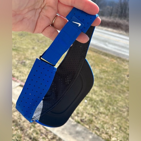 Nike UK University of Kentucky Wildcats Nike Dri-Fit Blue Gray Visor - Picture 2 of 3